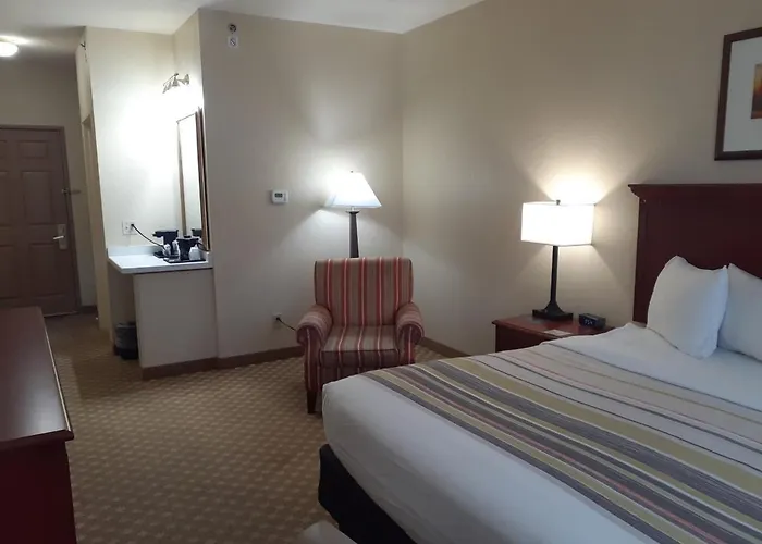 Country Inn & Suites By Radisson, Freeport, Il