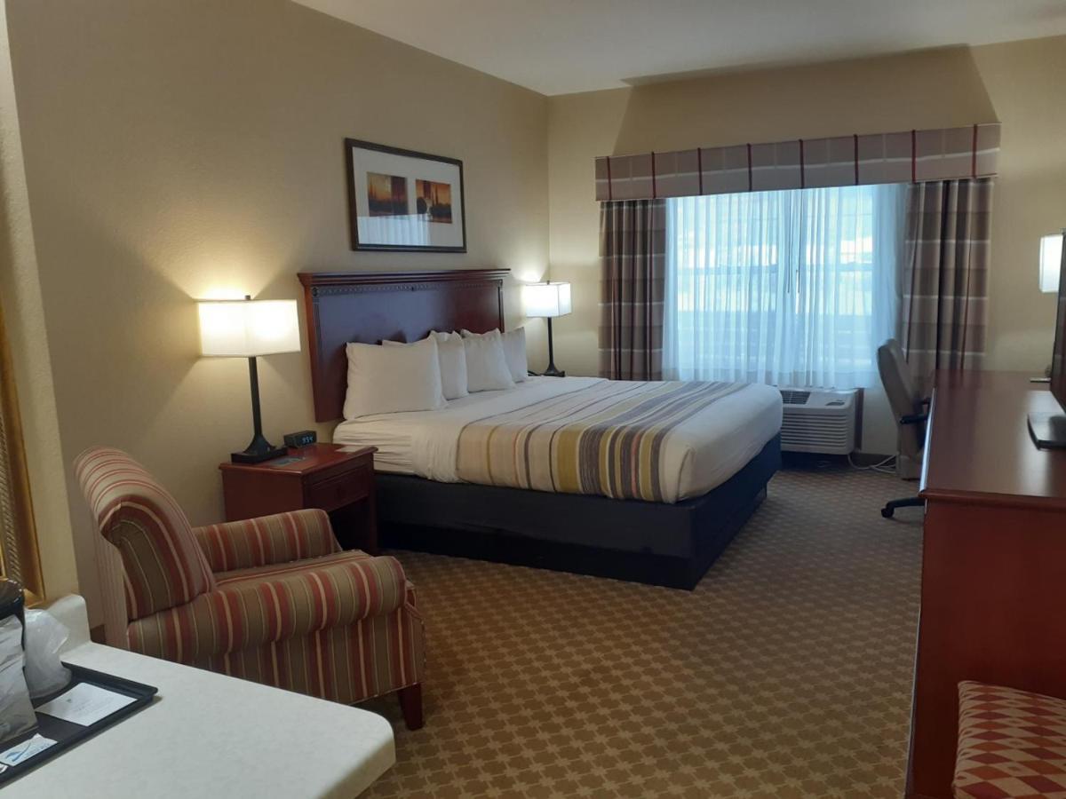 Country & By Radisson, Freeport, Il Freeport
